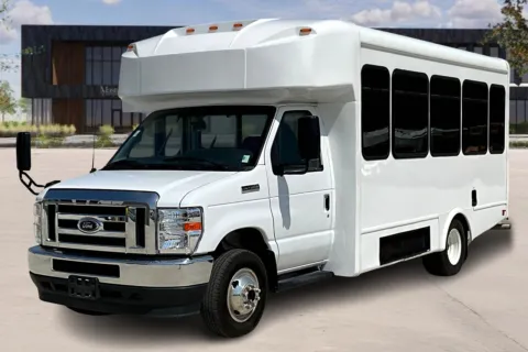 More photos of 2024 Ford E450 at Master's Transportation - Springfield, MO