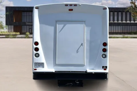 More photos of 2019 Ford F650 at Master's Transportation - Springfield, MO