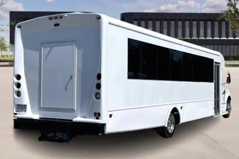 More photos of 2019 Ford F650 at Master's Transportation - Springfield, MO