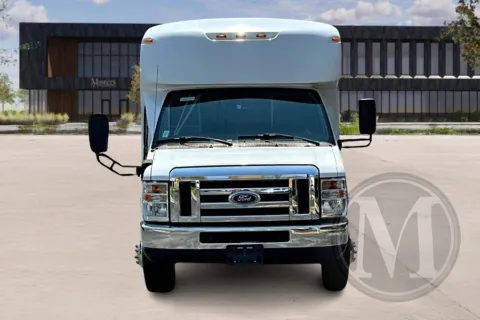 Photos of 2019 Glaval PRIMETIME for sale in Ozark, MO at Master's Transportation - Springfield