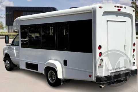 More photos of 2019 Glaval PRIMETIME at Master's Transportation - Springfield, MO