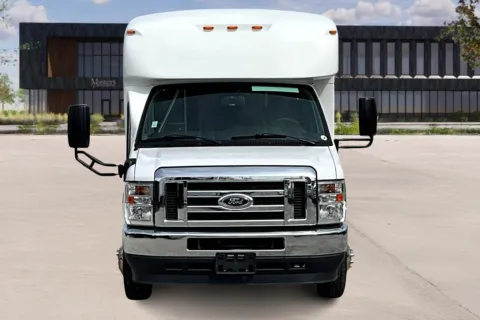 Photos of 2022 Ford E350 for sale in Ozark, MO at Master's Transportation - Springfield