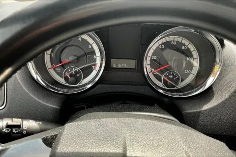 More photos of 2020 Dodge GRAND CARAVAN at Master's Transportation - Springfield, MO