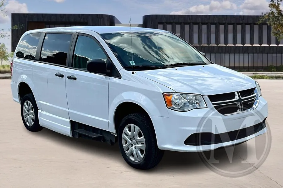 2019 Braun Minivan for sale in Ozark, MO