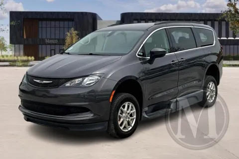 Photos of 2021 Chrysler VOYAGER for sale in Ozark, MO at Master's Transportation - Springfield