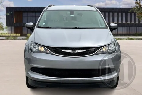 Photos of 2021 Chrysler VOYAGER for sale in Ozark, MO at Master's Transportation - Springfield