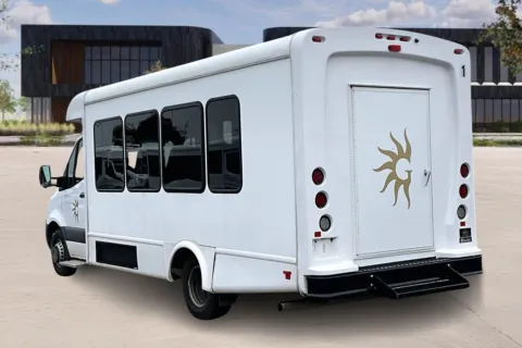 More photos of 2021 Freightliner Sprinter at Master's Transportation - Denver, CO