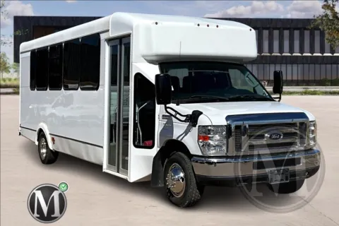 White 2019 Ford E450 for sale in Denver, CO