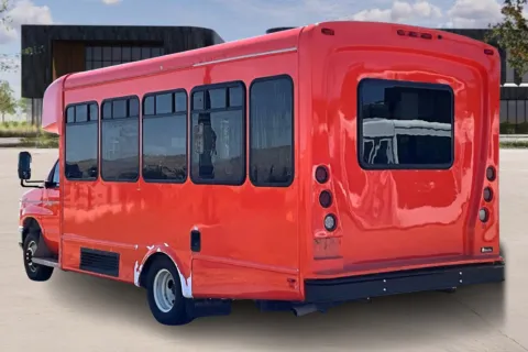 More photos of 2021 Ford E450 at Master's Transportation - Denver, CO