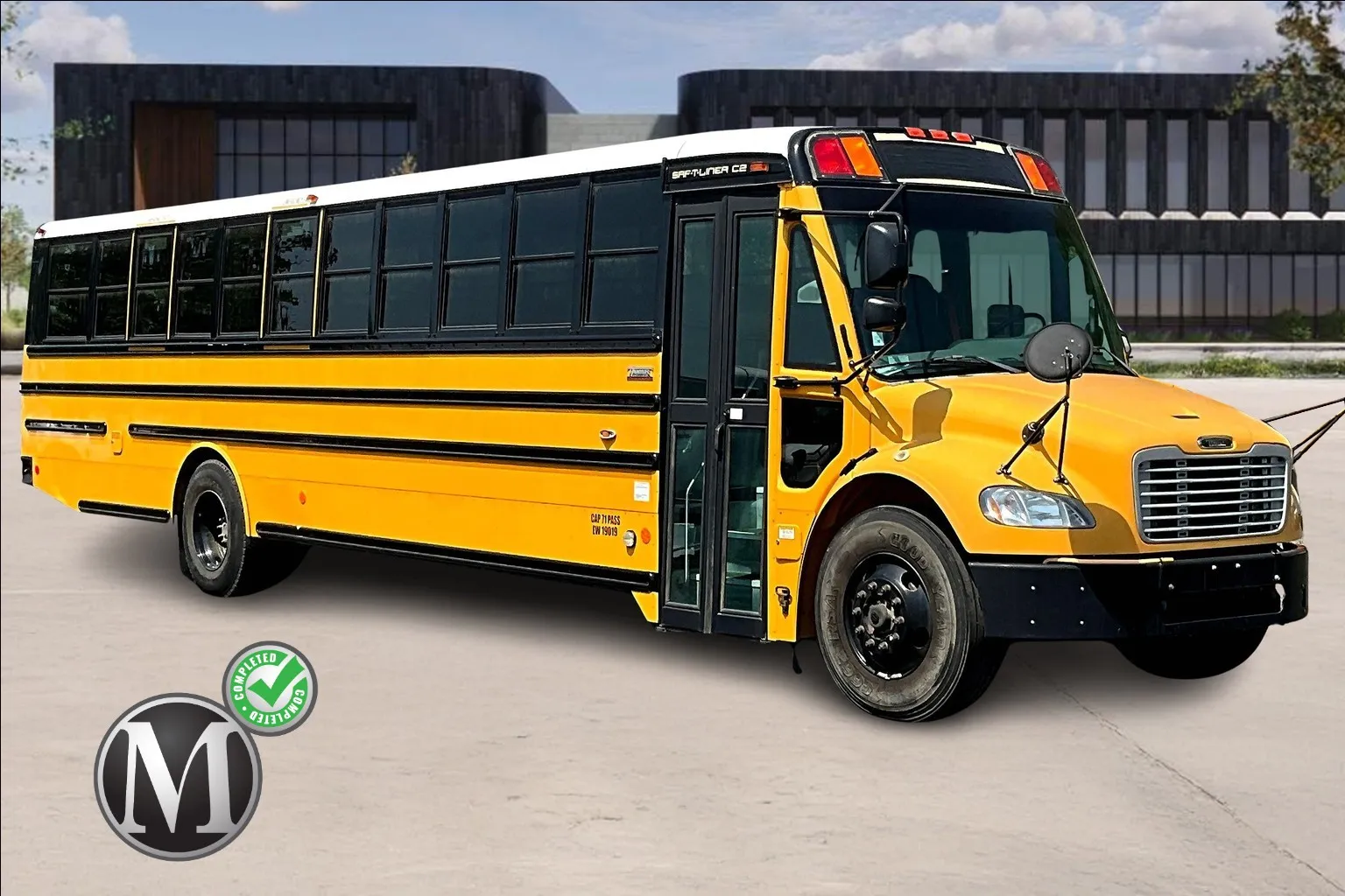 Yellow 2015 Freightliner SAFTLINER for sale in Capitol Heights, MD