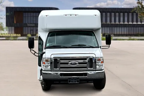 Photos of 2018 Ford E450 for sale in Capitol Heights, MD at Master's Transportation - Washington, D.C.