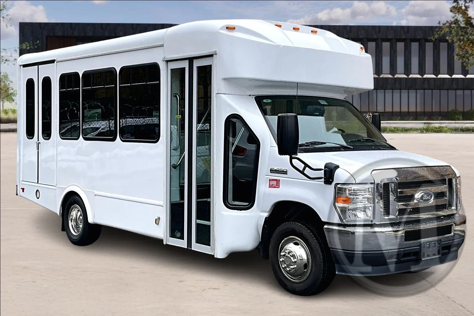 2023 Ford E450 E-450 SD for sale in Capitol Heights, MD