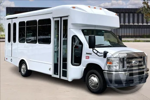 White 2023 Ford E450 E-450 SD for sale in Capitol Heights, MD