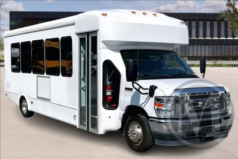 White 2022 Ford E450 E-450 SD for sale in Capitol Heights, MD