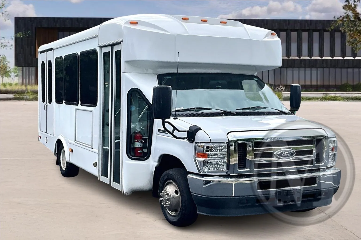 Unknown 2022 Ford E350 for sale in Capitol Heights, MD