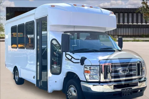 White 2023 Ford E450 for sale in Capitol Heights, MD