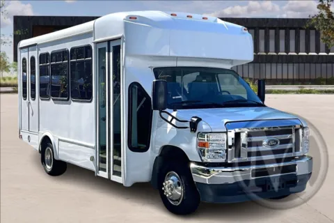 White 2024 Ford E450 for sale in Capitol Heights, MD