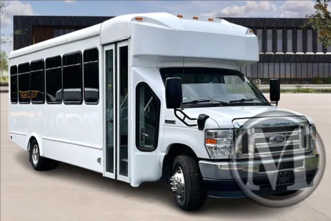 White 2024 Ford E450 for sale in Capitol Heights, MD