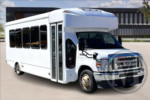 White 2024 Ford E450 for sale in Capitol Heights, MD