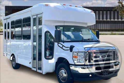 White 2024 Ford E450 for sale in Capitol Heights, MD