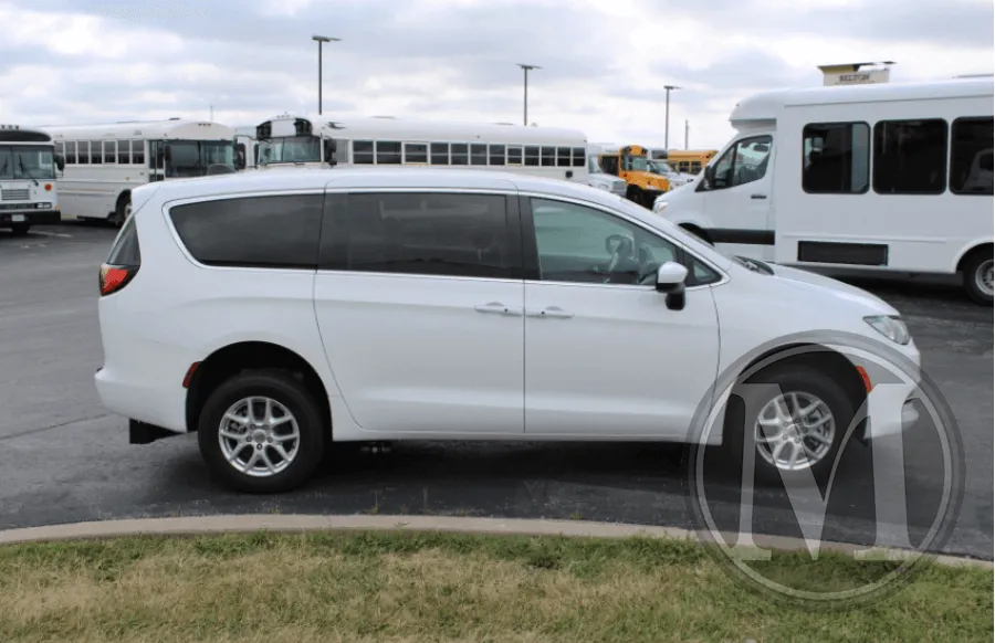 White 2023 FR Conversion Minivan for sale in Capitol Heights, MD