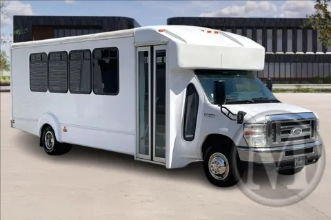 White 2016 Ford E450 for sale in Fontana, CA