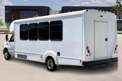 More photos of 2016 Ford E450 at Master's Transportation - Los Angeles, CA