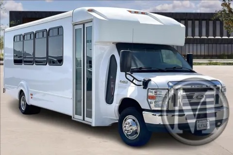White 2016 Ford E450 for sale in Fontana, CA
