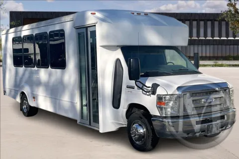 White 2016 Ford E450 for sale in Fontana, CA
