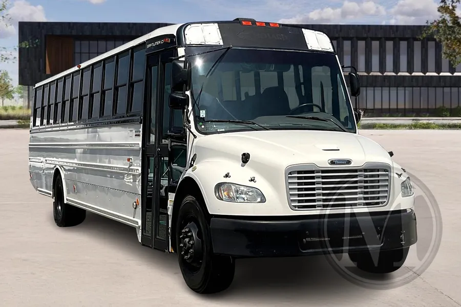 White 2013 Thomas Saf-T-Liner for sale in Corona, CA