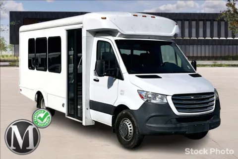 White 2021 Freightliner SPRINTER for sale in Irving, TX