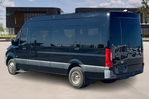 More photos of 2022 Mercedes Benz Sprinter at Master's Transportation - Dallas/Fort Worth, TX