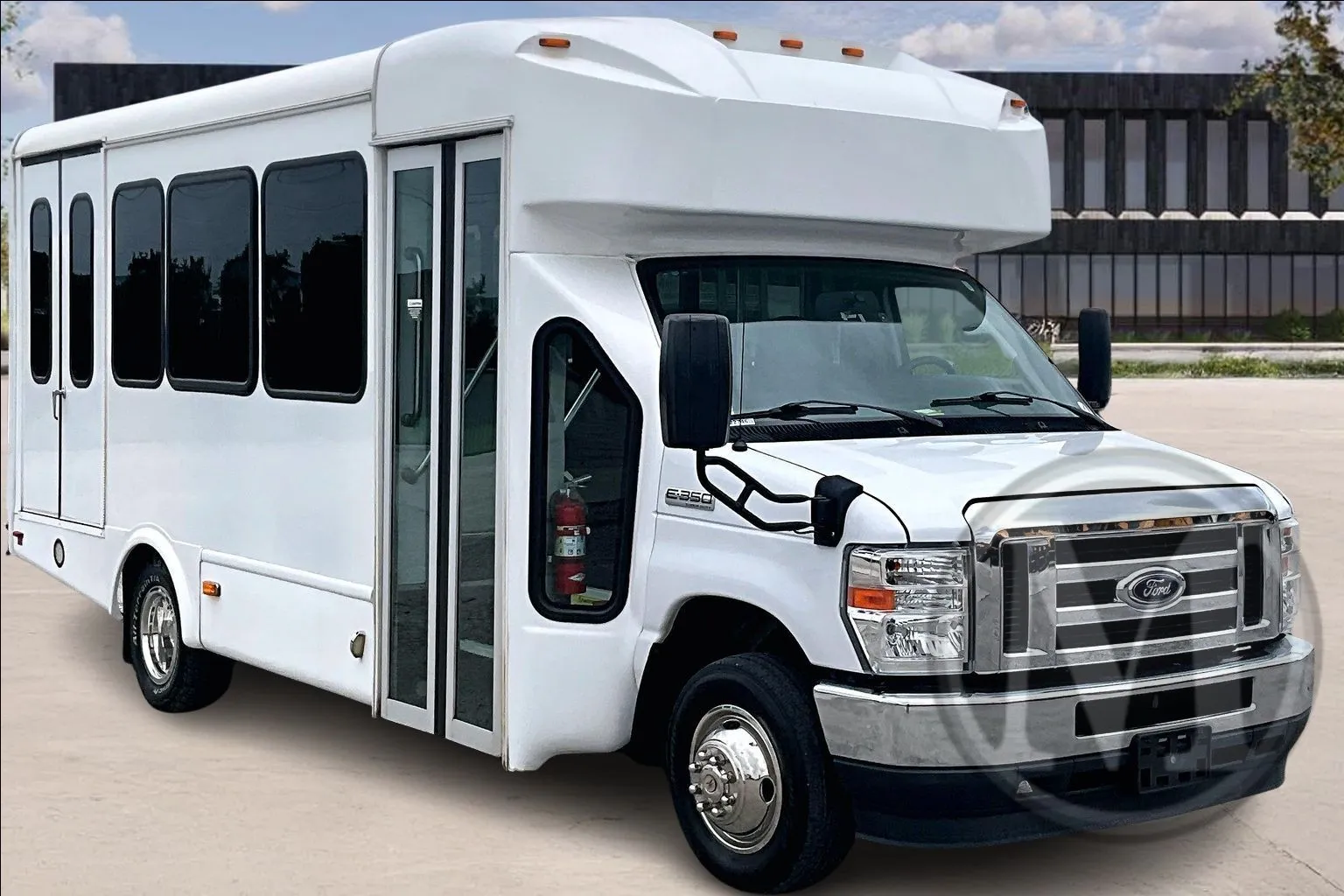 Gray 2022 Ford E350 E-350 SD for sale in Irving, TX