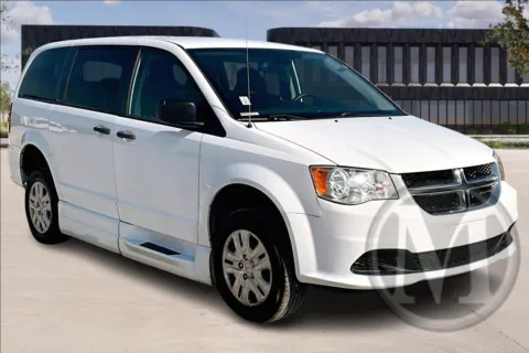 White 2019 Dodge GRAND CARAVAN for sale in Irving, TX