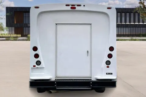 More photos of 2023 Ford E450 at Master's Transportation - Dallas/Fort Worth, TX
