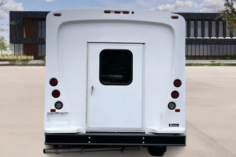 More photos of 2024 Ford E450 at Master's Transportation - Dallas/Fort Worth, TX