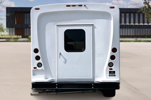 More photos of 2024 Ford E450 at Master's Transportation - Dallas/Fort Worth, TX