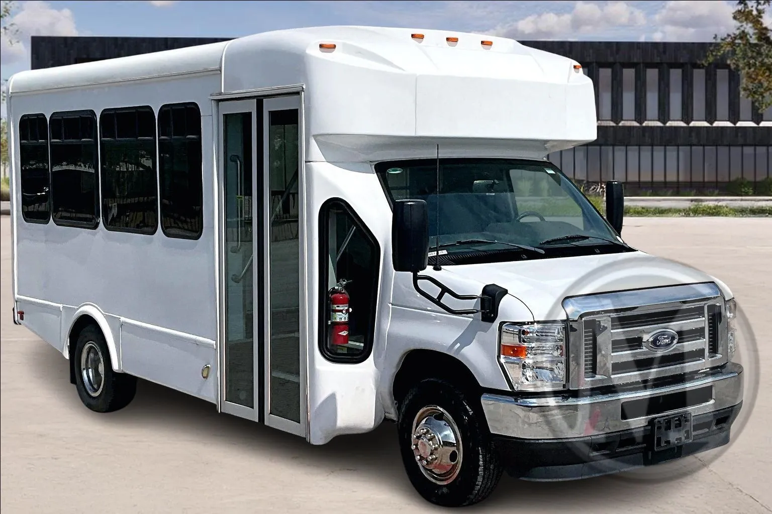 2024 Ford E450