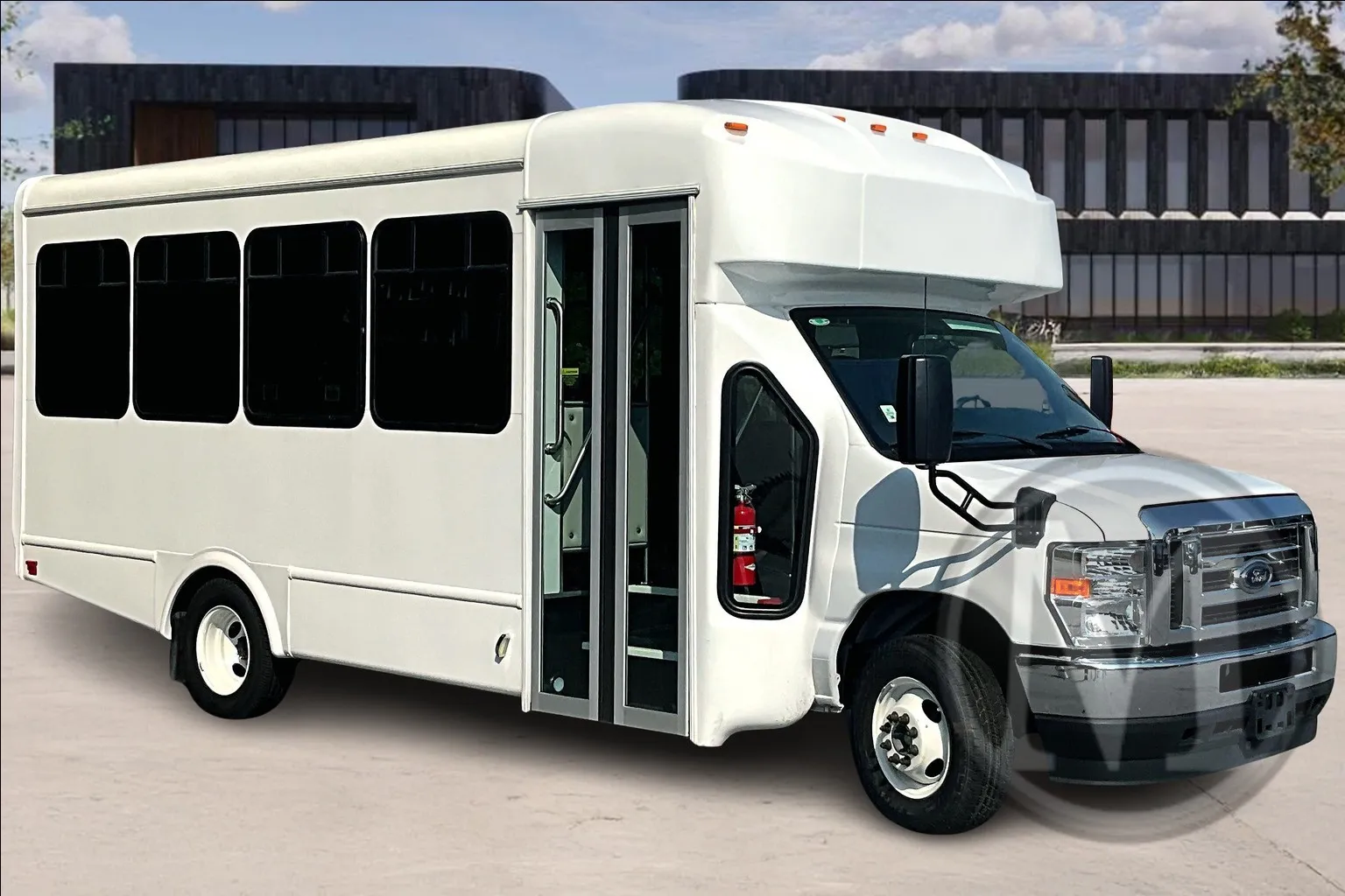 White 2024 Ford E450 for sale in Irving, TX