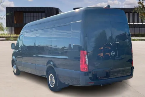 More photos of 2019 Mercedes Benz SPRINTER at Master's Transportation - Dallas/Fort Worth, TX