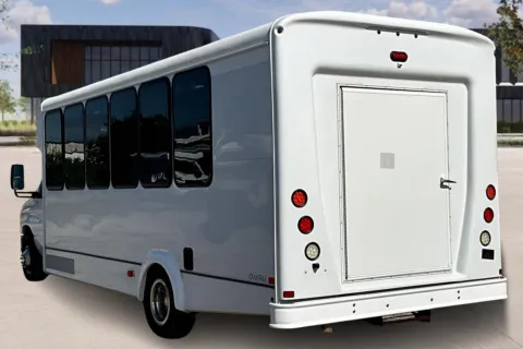 More photos of 2019 Ford E450 at Master's Transportation - Dallas/Fort Worth, TX