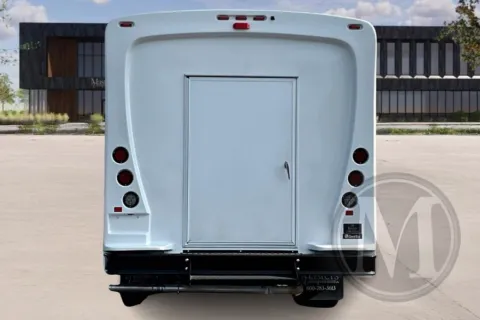 More photos of 2022 Glaval Titan at Master's Transportation - Dallas/Fort Worth, TX