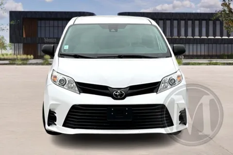 Photos of 2020 Toyota Sienna L 7-Passenger for sale in Irving, TX at Master's Transportation - Dallas/Fort Worth