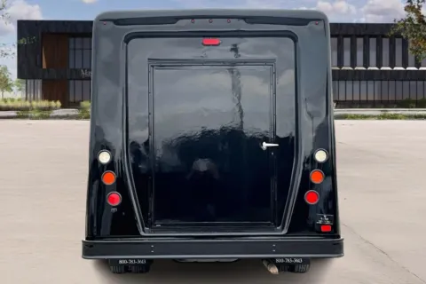 More photos of 2018 Ford E450 at Master's Transportation - Dallas/Fort Worth, TX