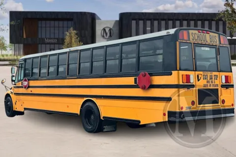 More photos of 2016 Freightliner Saf-T-Liner at Master's Transportation - Nashville, TN