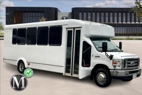 White 2019 Ford E450 for sale in Nashville, TN