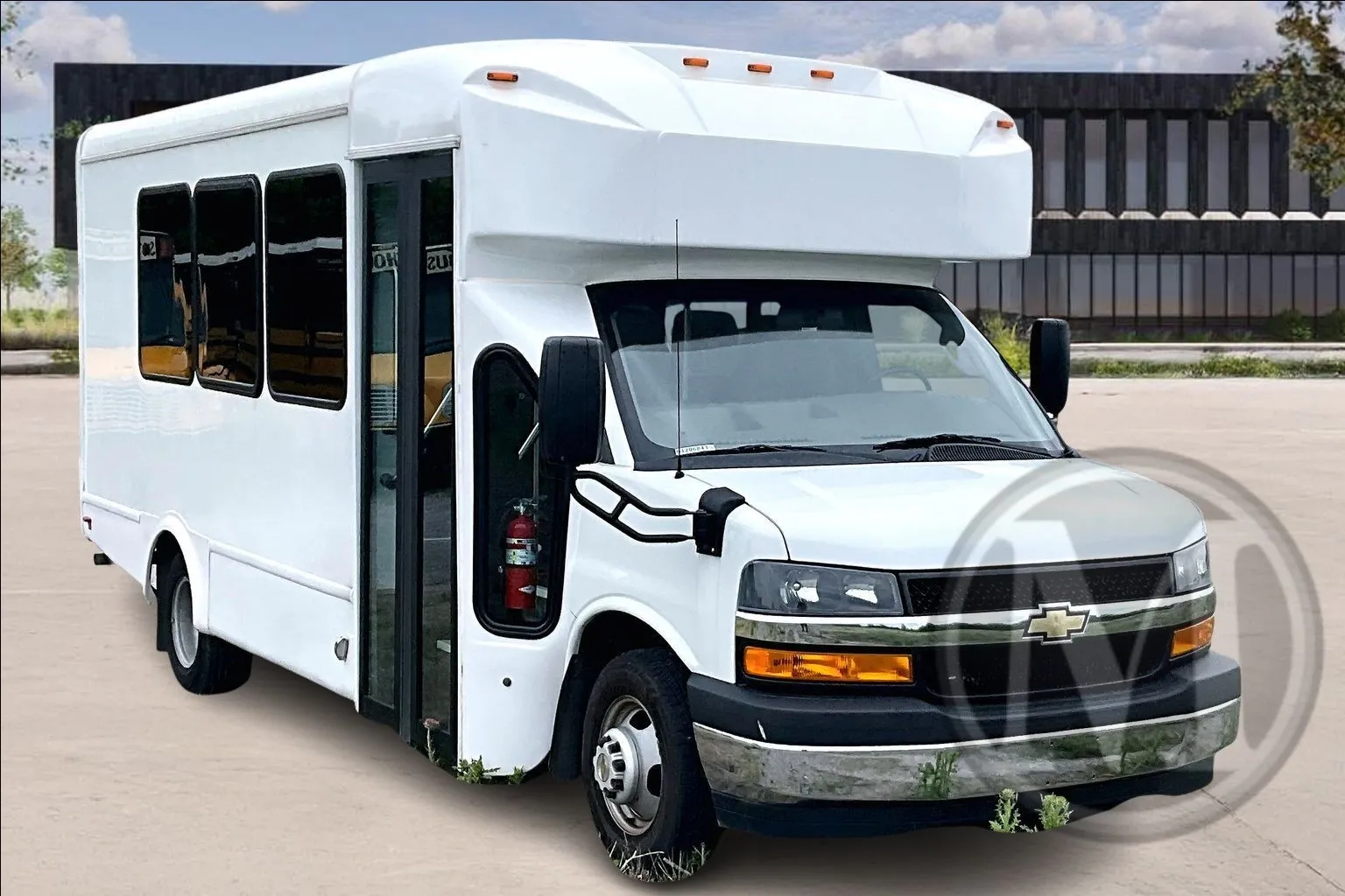 White 2022 Chevrolet G3500 for sale in Nashville, TN