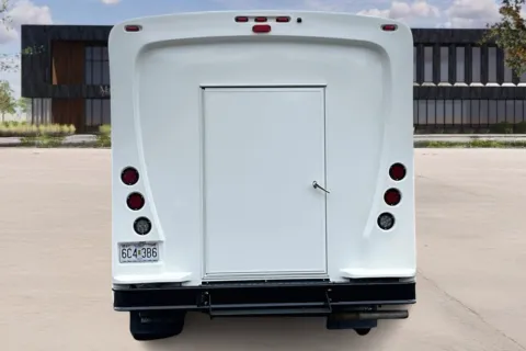 More photos of 2022 Chevrolet G3500 at Master's Transportation - Nashville, TN