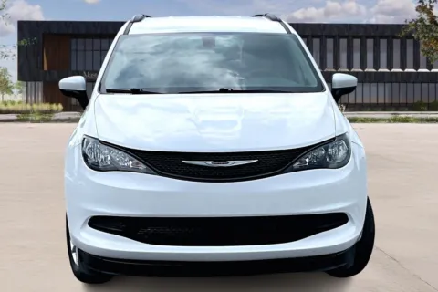 Photos of 2021 Chrysler VOYAGER for sale in Nashville, TN at Master's Transportation - Nashville