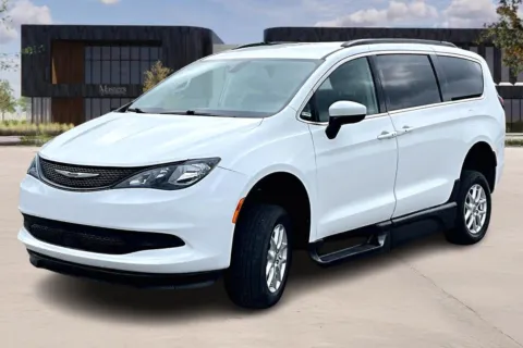 Another view of 2021 Chrysler VOYAGER for sale in Nashville, TN at Master's Transportation - Nashville